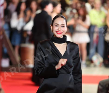 ภาพบรรยากาศรอบปฐมทัศน์ ละครเวที "2499 เดอะมิวสิคัล" นำแสดงโดย นาย ณภัทร, ไอซ์ พาริส