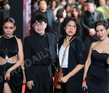 ภาพบรรยากาศรอบปฐมทัศน์ ละครเวที "2499 เดอะมิวสิคัล" นำแสดงโดย นาย ณภัทร, ไอซ์ พาริส