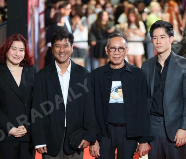ภาพบรรยากาศรอบปฐมทัศน์ ละครเวที "2499 เดอะมิวสิคัล" นำแสดงโดย นาย ณภัทร, ไอซ์ พาริส