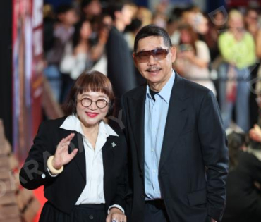 ภาพบรรยากาศรอบปฐมทัศน์ ละครเวที "2499 เดอะมิวสิคัล" นำแสดงโดย นาย ณภัทร, ไอซ์ พาริส