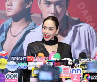 ภาพบรรยากาศรอบปฐมทัศน์ ละครเวที "2499 เดอะมิวสิคัล" นำแสดงโดย นาย ณภัทร, ไอซ์ พาริส