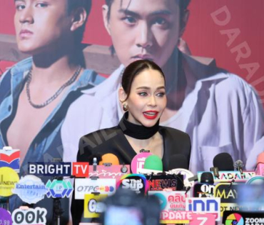 ภาพบรรยากาศรอบปฐมทัศน์ ละครเวที "2499 เดอะมิวสิคัล" นำแสดงโดย นาย ณภัทร, ไอซ์ พาริส