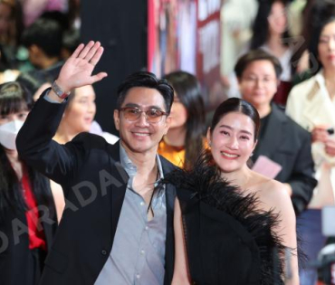 ภาพบรรยากาศรอบปฐมทัศน์ ละครเวที "2499 เดอะมิวสิคัล" นำแสดงโดย นาย ณภัทร, ไอซ์ พาริส