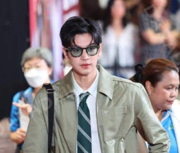 ภาพบรรยากาศรอบปฐมทัศน์ ละครเวที "2499 เดอะมิวสิคัล" นำแสดงโดย นาย ณภัทร, ไอซ์ พาริส
