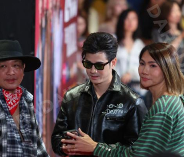 ภาพบรรยากาศรอบปฐมทัศน์ ละครเวที "2499 เดอะมิวสิคัล" นำแสดงโดย นาย ณภัทร, ไอซ์ พาริส