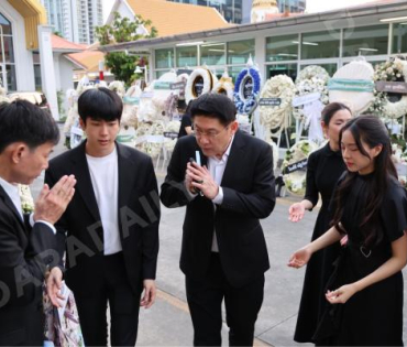 พิธีสวดอภิธรรม คุณแม่ เพ็กแฮ สันตินธรกุล