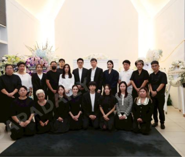 พิธีสวดอภิธรรม คุณแม่ เพ็กแฮ สันตินธรกุล