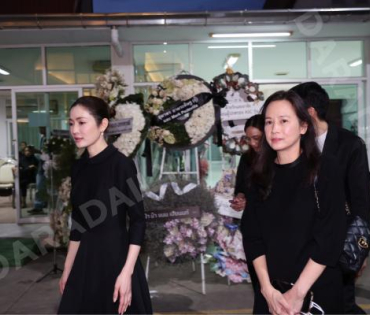 พิธีสวดอภิธรรม คุณแม่ เพ็กแฮ สันตินธรกุล