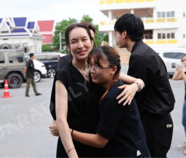 พิธีสวดอภิธรรม "คุณแม่งามทิพย์ ฉัตรบริรักษ์" คืนที่สาม