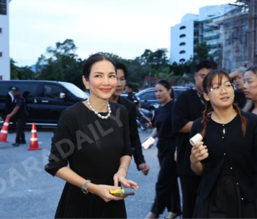 พิธีสวดอภิธรรม "คุณแม่งามทิพย์ ฉัตรบริรักษ์" คืนที่สาม