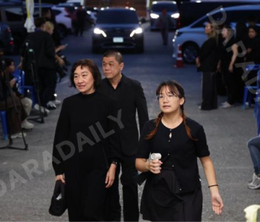 พิธีสวดอภิธรรม "คุณแม่งามทิพย์ ฉัตรบริรักษ์" คืนที่สาม