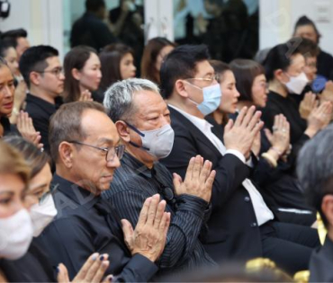 พิธีสวดอภิธรรม "คุณแม่งามทิพย์ ฉัตรบริรักษ์" คืนที่สาม
