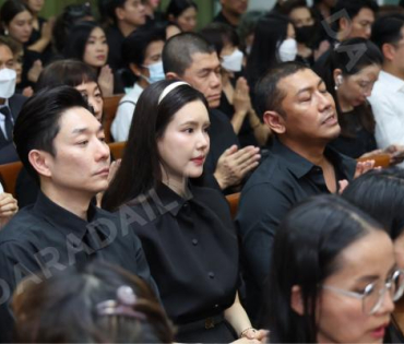 พิธีสวดอภิธรรม "คุณแม่งามทิพย์ ฉัตรบริรักษ์" คืนที่สาม