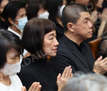 พิธีสวดอภิธรรม "คุณแม่งามทิพย์ ฉัตรบริรักษ์" คืนที่สาม