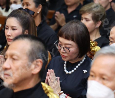 พิธีสวดอภิธรรม "คุณแม่งามทิพย์ ฉัตรบริรักษ์" คืนที่สาม