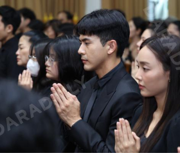 พิธีสวดอภิธรรม "คุณแม่งามทิพย์ ฉัตรบริรักษ์" คืนที่สาม