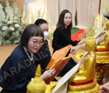 พิธีสวดอภิธรรม "คุณแม่งามทิพย์ ฉัตรบริรักษ์" คืนที่สาม