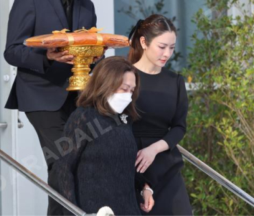 พิธีฌาปนกิจ คุณแม่เพ็กแฮม สันตินธรกุล (คุณแม่นนกุล)