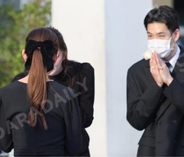 พิธีฌาปนกิจ คุณแม่เพ็กแฮม สันตินธรกุล (คุณแม่นนกุล)