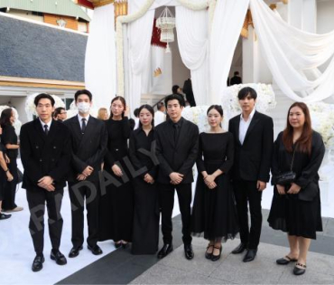 พิธีฌาปนกิจ คุณแม่เพ็กแฮม สันตินธรกุล (คุณแม่นนกุล)