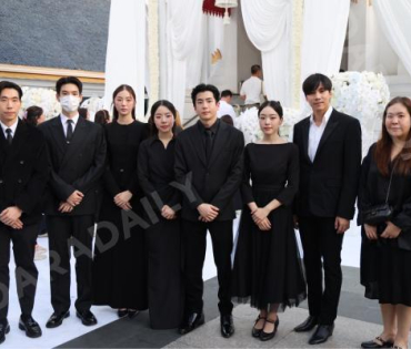 พิธีฌาปนกิจ คุณแม่เพ็กแฮม สันตินธรกุล (คุณแม่นนกุล)