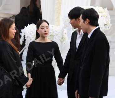 พิธีฌาปนกิจ คุณแม่เพ็กแฮม สันตินธรกุล (คุณแม่นนกุล)
