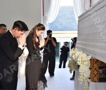 พิธีฌาปนกิจ คุณแม่เพ็กแฮม สันตินธรกุล (คุณแม่นนกุล)