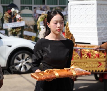 พิธีฌาปนกิจ คุณแม่เพ็กแฮม สันตินธรกุล (คุณแม่นนกุล)