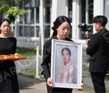 พิธีฌาปนกิจ คุณแม่เพ็กแฮม สันตินธรกุล (คุณแม่นนกุล)