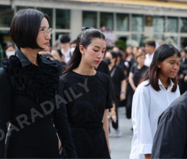 พิธีฌาปนกิจ คุณแม่เพ็กแฮม สันตินธรกุล (คุณแม่นนกุล)