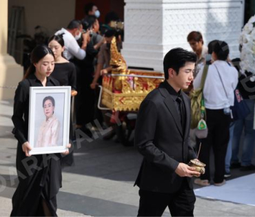พิธีฌาปนกิจ คุณแม่เพ็กแฮม สันตินธรกุล (คุณแม่นนกุล)