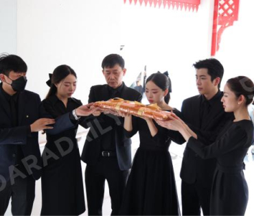 พิธีฌาปนกิจ คุณแม่เพ็กแฮม สันตินธรกุล (คุณแม่นนกุล)