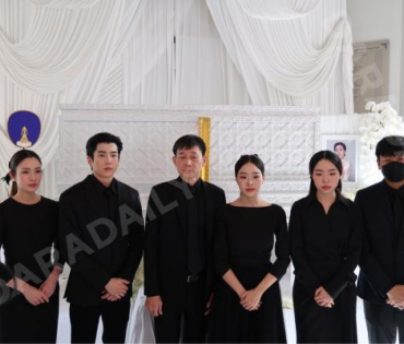 พิธีฌาปนกิจ คุณแม่เพ็กแฮม สันตินธรกุล (คุณแม่นนกุล)