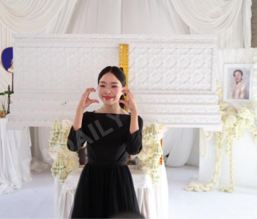 พิธีฌาปนกิจ คุณแม่เพ็กแฮม สันตินธรกุล (คุณแม่นนกุล)
