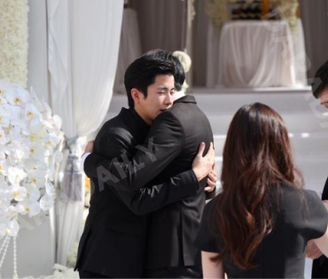 พิธีฌาปนกิจ คุณแม่เพ็กแฮม สันตินธรกุล (คุณแม่นนกุล)