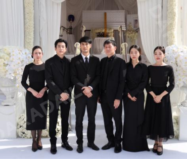 พิธีฌาปนกิจ คุณแม่เพ็กแฮม สันตินธรกุล (คุณแม่นนกุล)