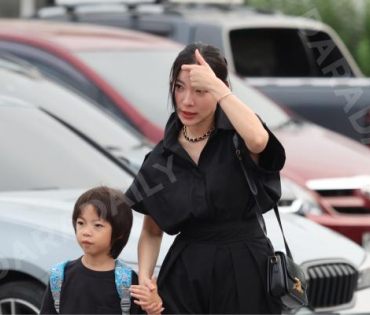 พิธีสวดอภิธรรม "คุณแม่งามทิพย์ ฉัตรบริรักษ์" คืนที่ห้า