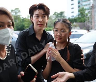 พิธีสวดอภิธรรม "คุณแม่งามทิพย์ ฉัตรบริรักษ์" คืนที่ห้า