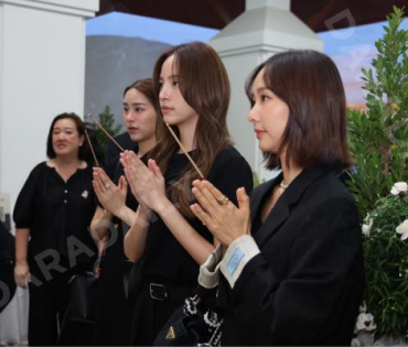 พิธีสวดอภิธรรม "คุณแม่งามทิพย์ ฉัตรบริรักษ์" คืนที่ห้า
