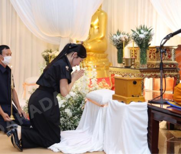 พิธีสวดอภิธรรม "คุณแม่งามทิพย์ ฉัตรบริรักษ์" คืนที่ห้า