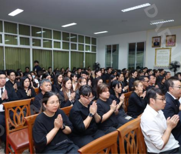 พิธีสวดอภิธรรม "คุณแม่งามทิพย์ ฉัตรบริรักษ์" คืนที่ห้า