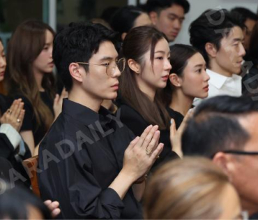 พิธีสวดอภิธรรม "คุณแม่งามทิพย์ ฉัตรบริรักษ์" คืนที่ห้า