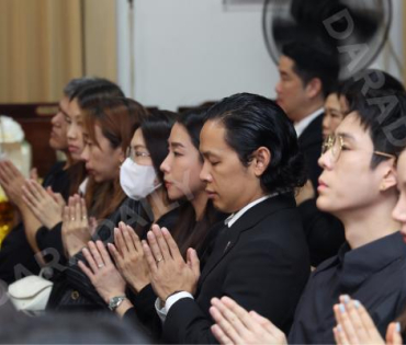 พิธีสวดอภิธรรม "คุณแม่งามทิพย์ ฉัตรบริรักษ์" คืนที่ห้า