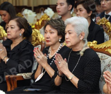 พิธีสวดอภิธรรม "คุณแม่งามทิพย์ ฉัตรบริรักษ์" คืนที่ห้า