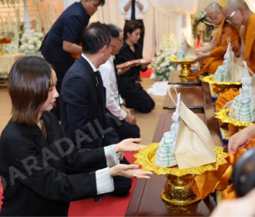พิธีสวดอภิธรรม "คุณแม่งามทิพย์ ฉัตรบริรักษ์" คืนที่ห้า