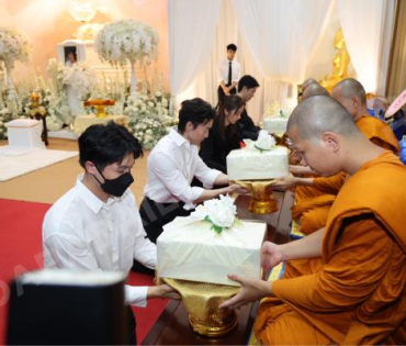 พิธีสวดอภิธรรม "คุณแม่งามทิพย์ ฉัตรบริรักษ์" คืนที่ห้า