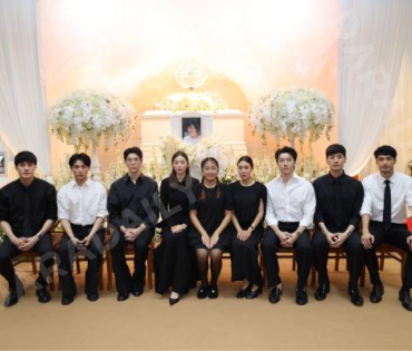 พิธีสวดอภิธรรม "คุณแม่งามทิพย์ ฉัตรบริรักษ์" คืนที่ห้า