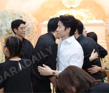 พิธีสวดอภิธรรม "คุณแม่งามทิพย์ ฉัตรบริรักษ์" คืนที่ห้า