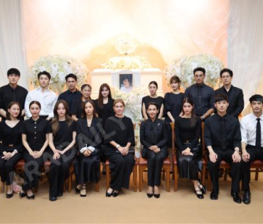 พิธีสวดอภิธรรม "คุณแม่งามทิพย์ ฉัตรบริรักษ์" คืนที่ห้า