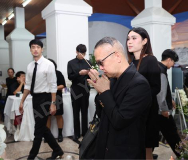 พิธีสวดอภิธรรม "คุณแม่งามทิพย์ ฉัตรบริรักษ์" คืนที่หก